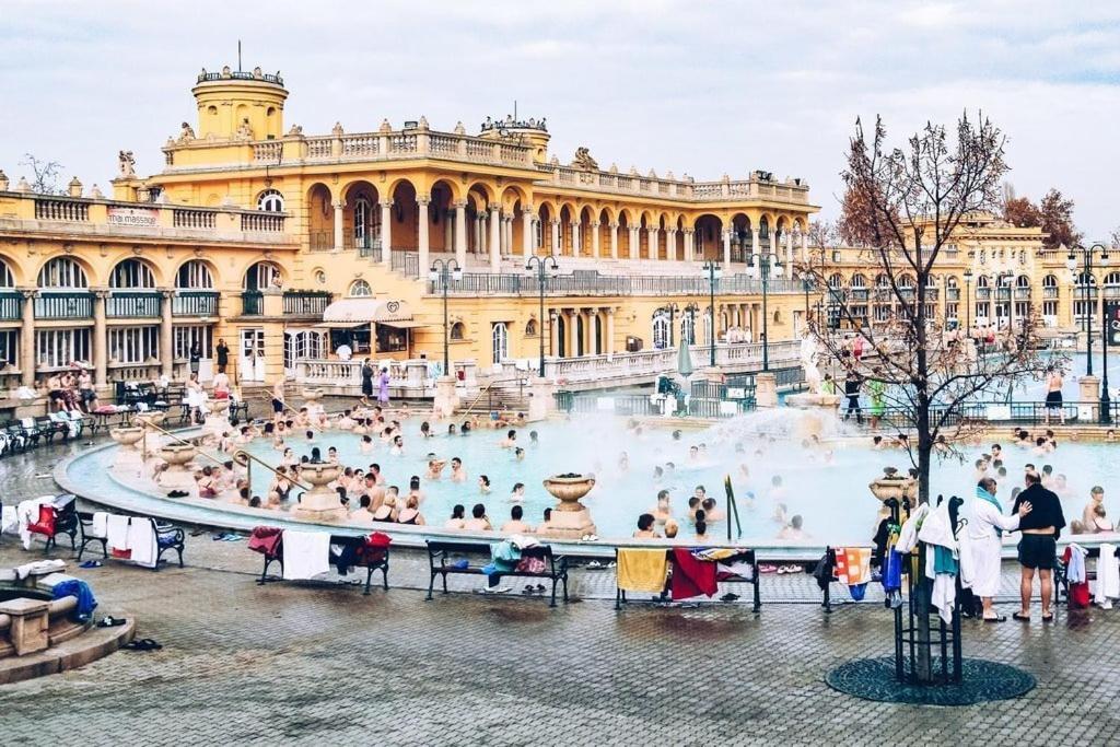 Luxe 2br With View On The St Stephen Road * Budapest