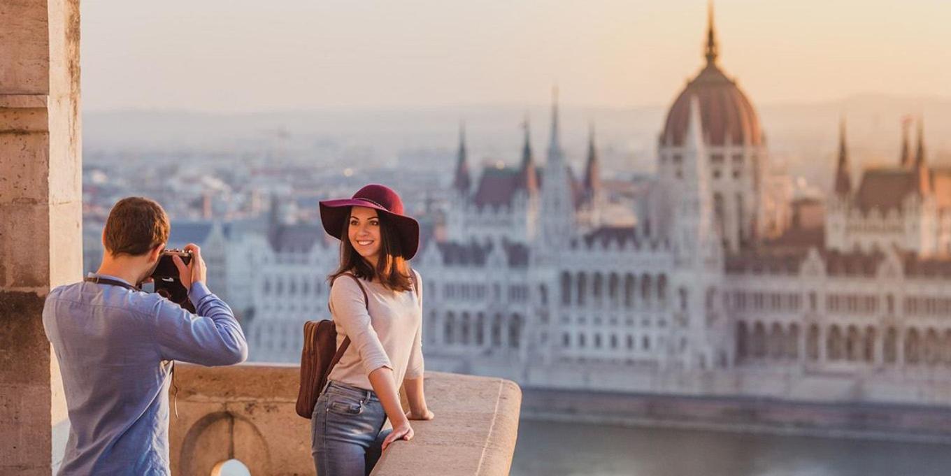 Luxe 2br With View On The St Stephen Road Apartment Budapest