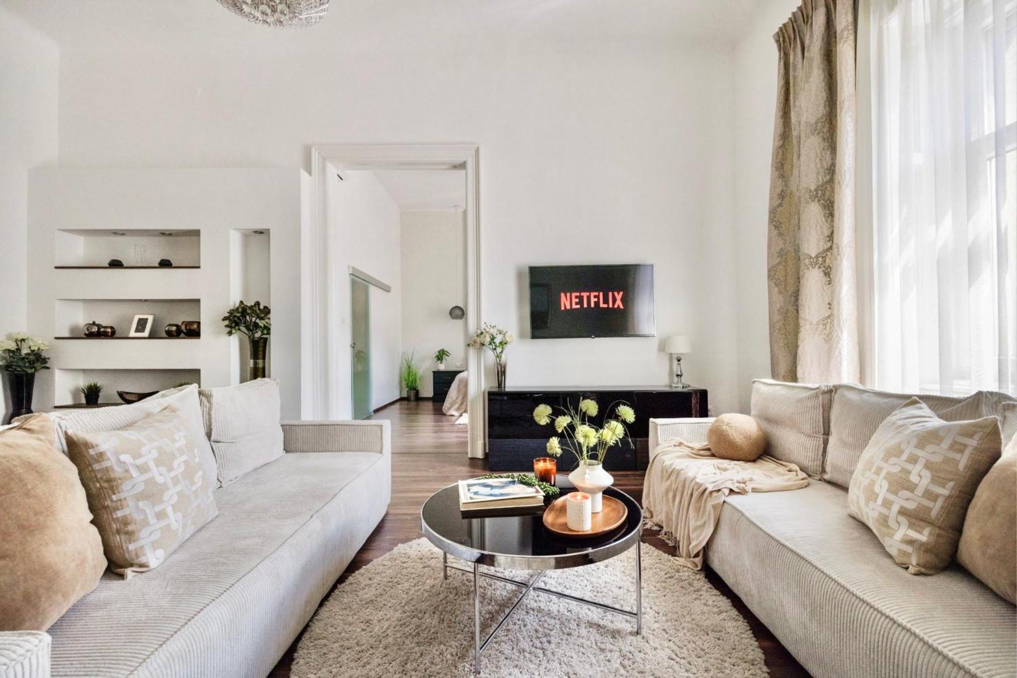 Luxe 2br With View On The St Stephen Road Apartment *